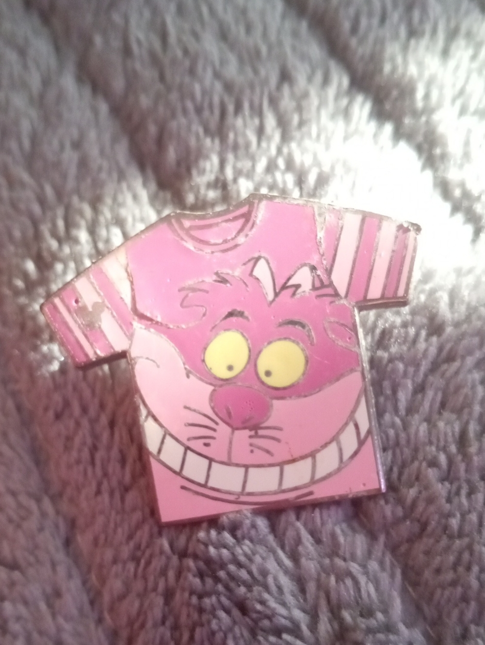 DISNEY HIDDEN MICKEY CHESHIRE CAT PIN